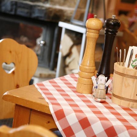 Suedtiroler Stubn Cafe Und Restaurant Apartman Arnstadt Kültér fotó