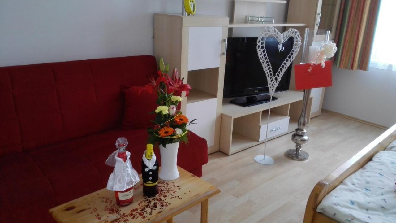 Suedtiroler Stubn Cafe Und Restaurant Apartman Arnstadt Kültér fotó